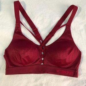 Victoria’s Secret 32B Maroon Cross-back Sports Bra